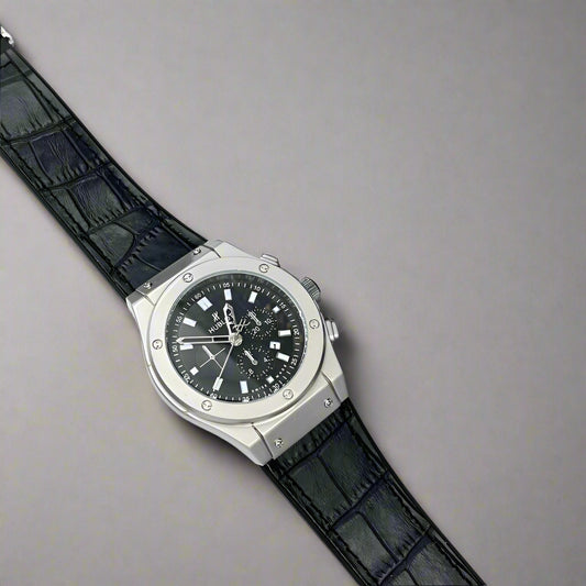 Men's Classic Black Leather Strap Quartz Watch – Water Resistant Round Dial
